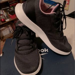 Size 6 REEBOK walking shoe